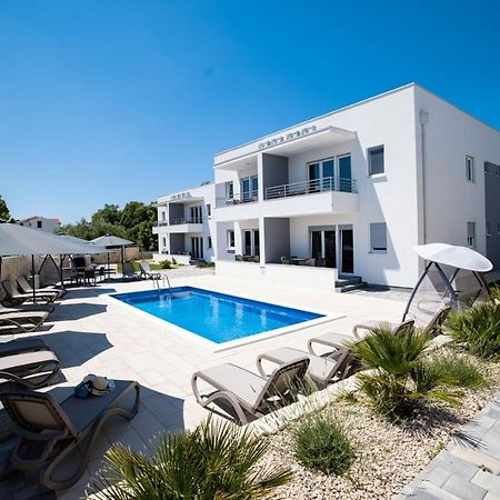 1Oak Rentals Vir Esterno foto