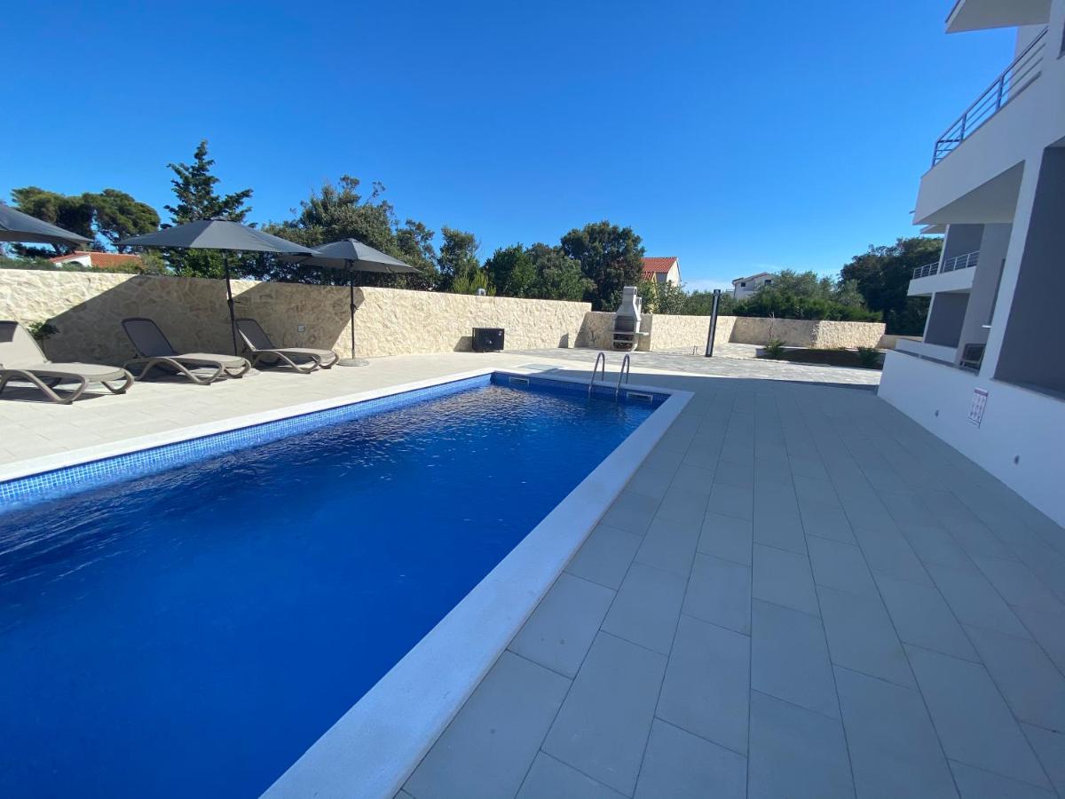 1Oak Rentals Vir Esterno foto