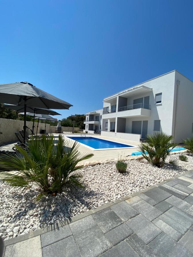 1Oak Rentals Vir Esterno foto